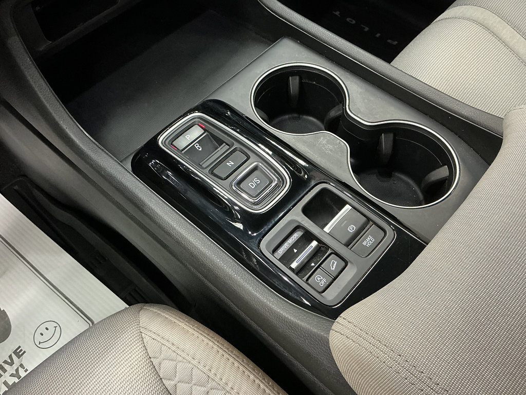 Used 2023 Honda Pilot LX image 17