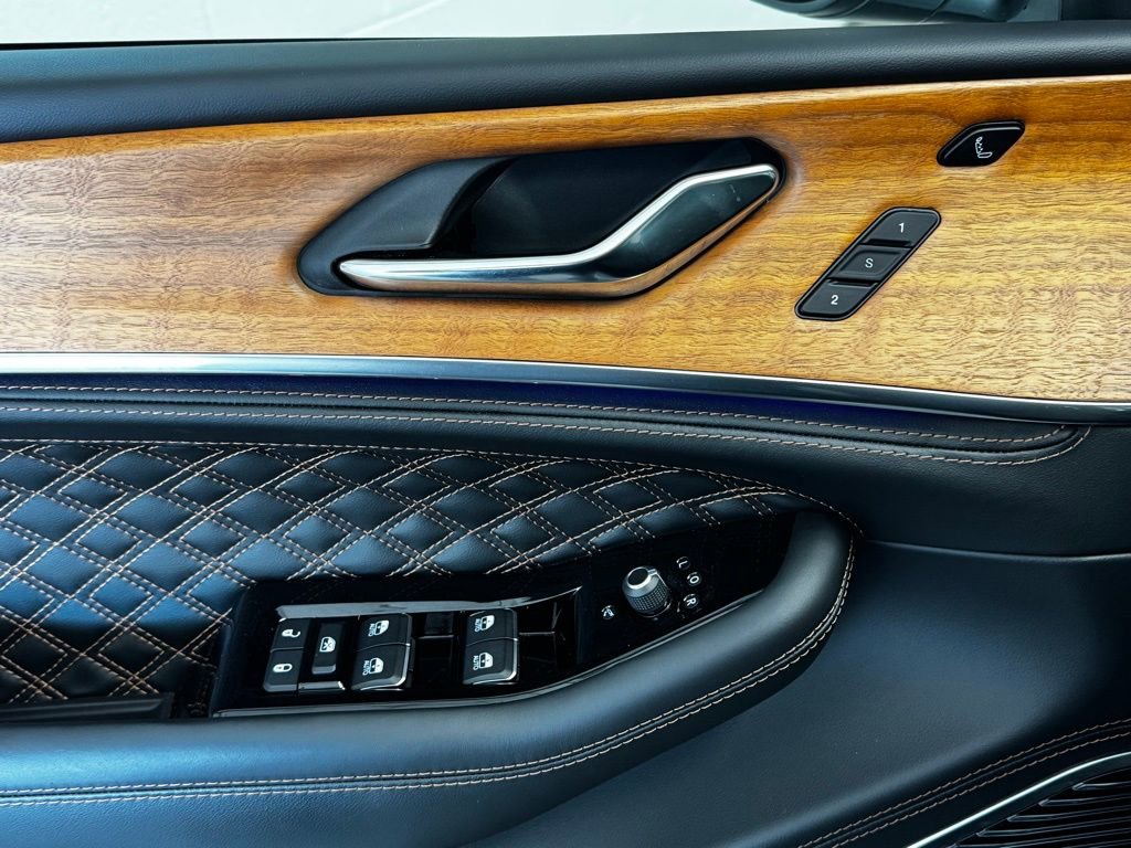 Certified 2024 Jeep Grand Cherokee L Summit image 15