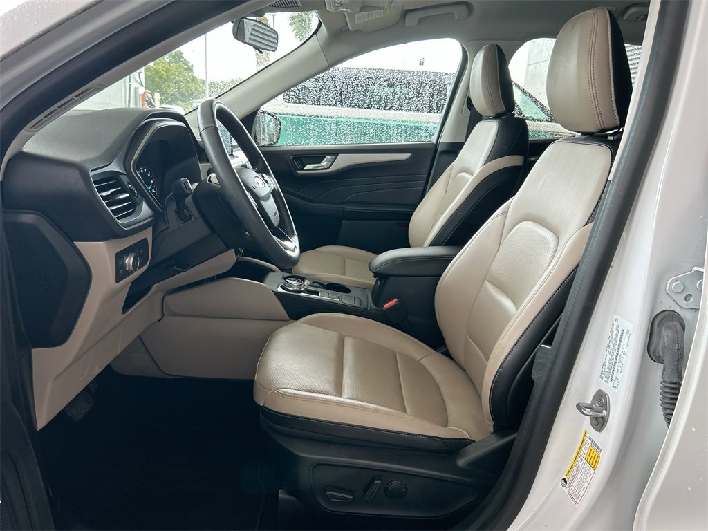 Used 2021 Ford Escape SEL image 10