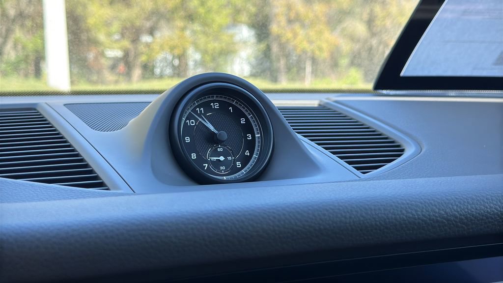 Used 2026 Porsche Macan image 26