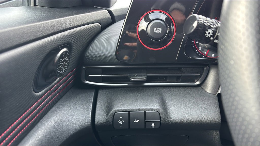 Used 2022 Hyundai Elantra N Line image 31