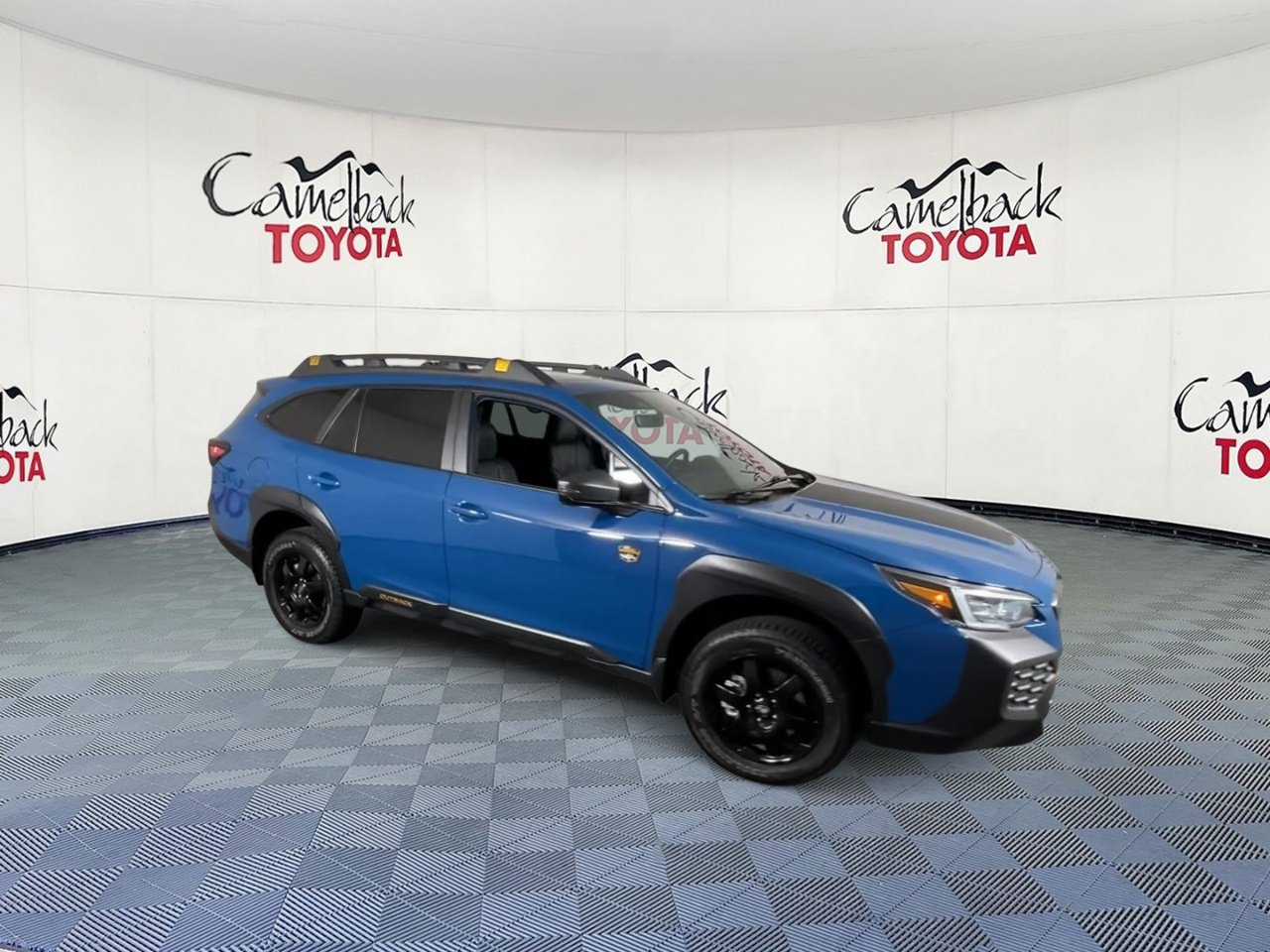 Used 2025 Subaru Outback Wilderness w/ Wilderness Package AWD/4WD image 2