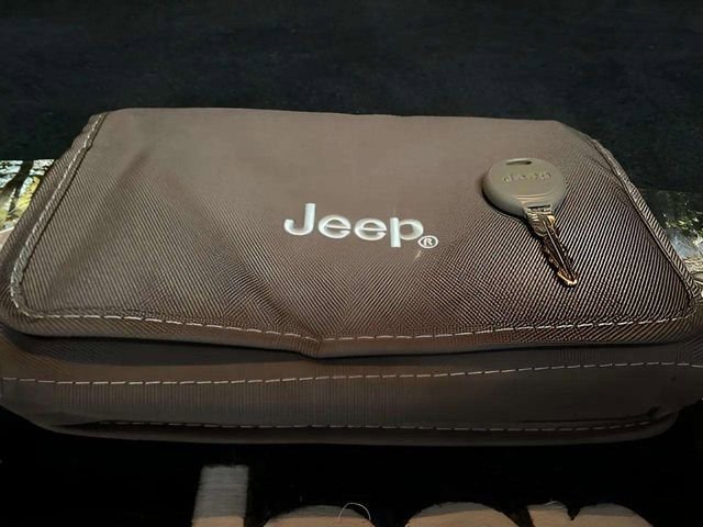 Used 2017 Jeep Wrangler Unlimited Sport w/ Connectivity Group image 20