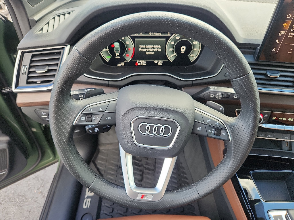 Certified 2024 Audi Q5 e Premium Plus w/ Premium Plus Package AWD/4WD image 7