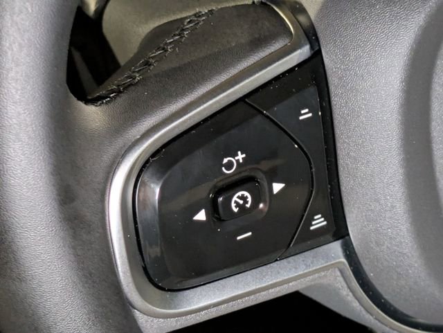 New 2026 Volvo XC90 B6 Plus w/ Protection Package Premier image 18