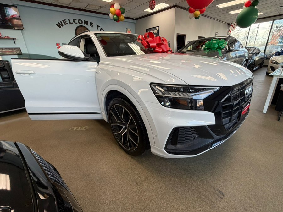 Used 2020 Audi Q8 Prestige w/ Prestige Package AWD/4WD image 42