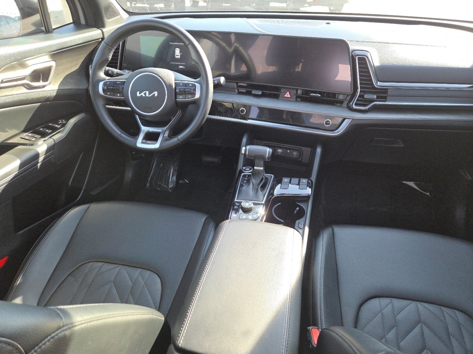 Used 2025 Kia Sportage X-Line w/ Premium Package image 23