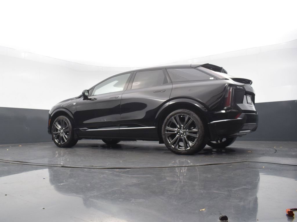 New 2026 Cadillac Optiq Sport 2 w/ LPO, Floor Liner Package image 50