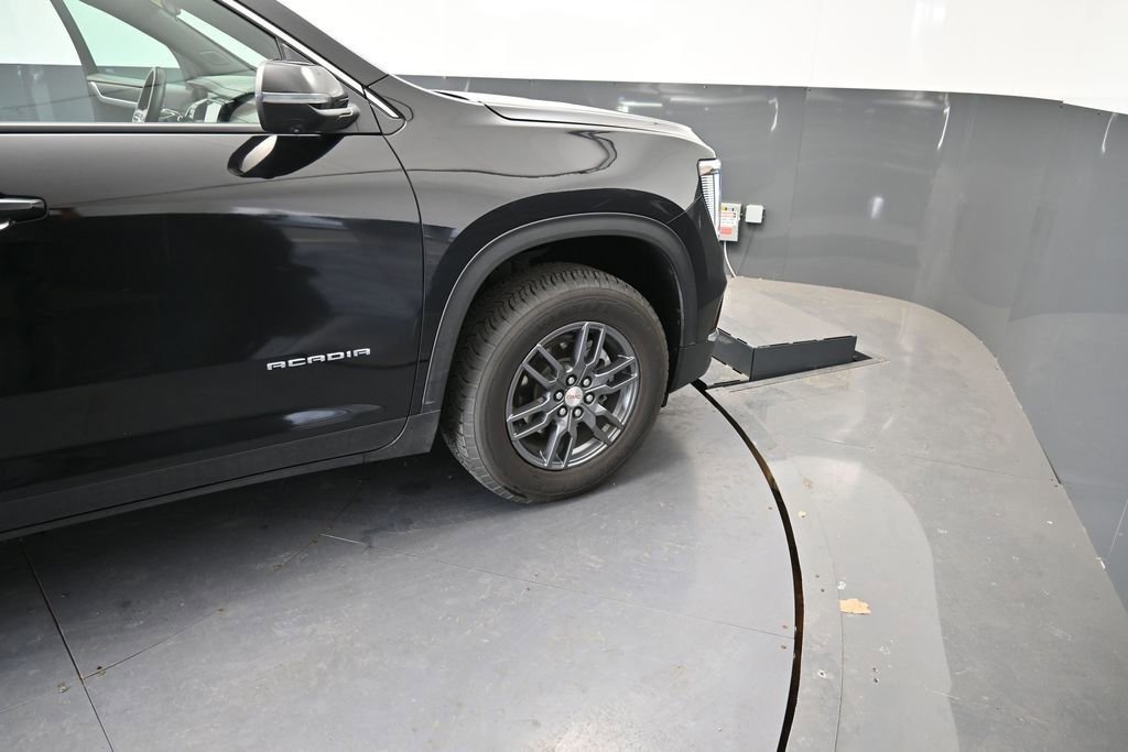 Used 2025 GMC Acadia Elevation FWD image 26