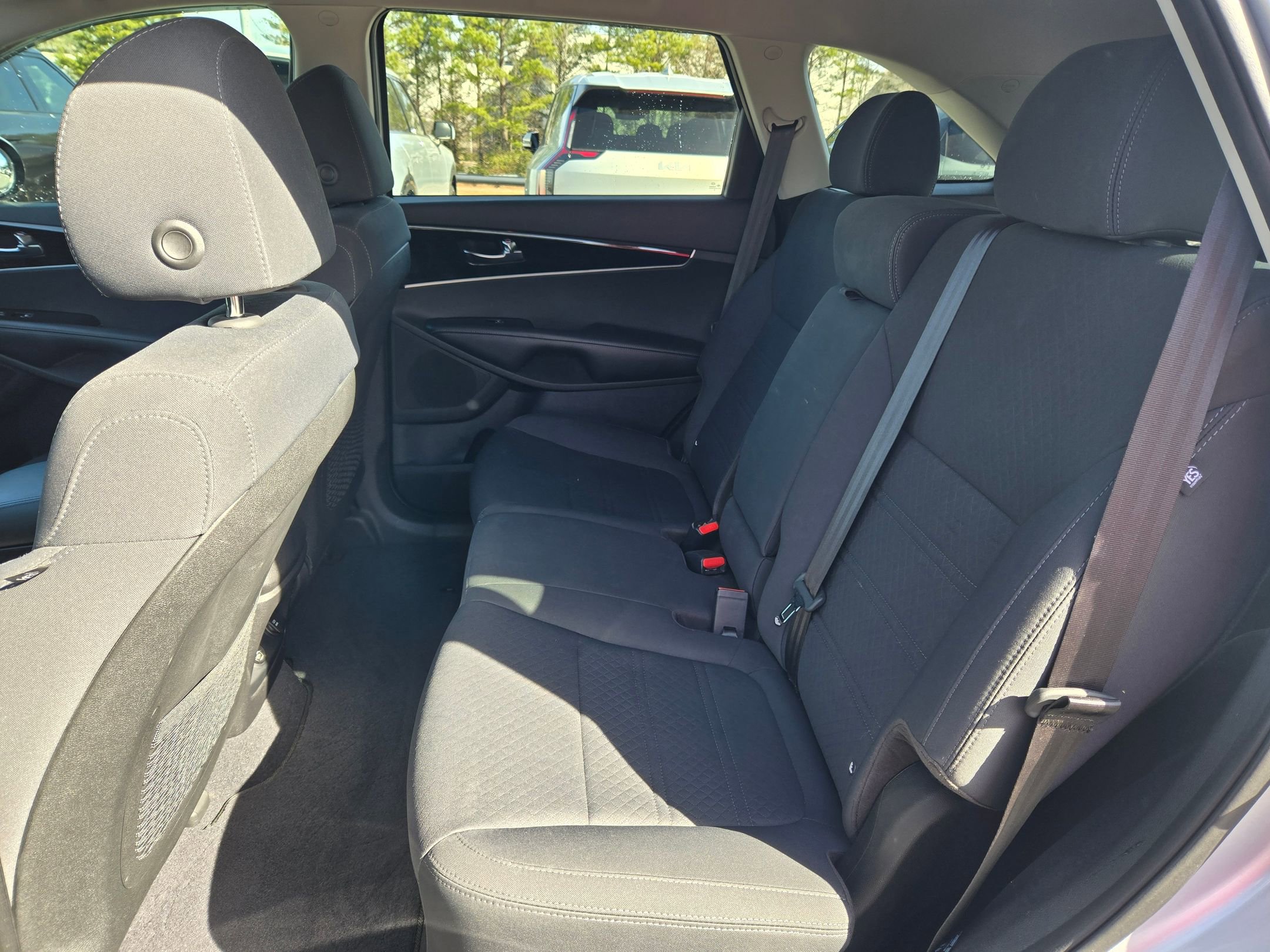 Certified 2019 Kia Sorento LX image 30