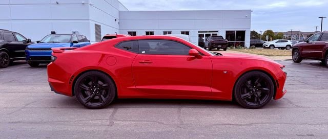 Used 2019 Chevrolet Camaro SS image 3