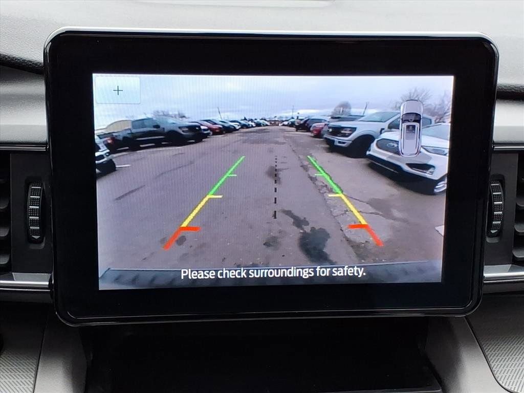 Used 2023 Ford Explorer XLT w/ Equipment Group 202A image 22