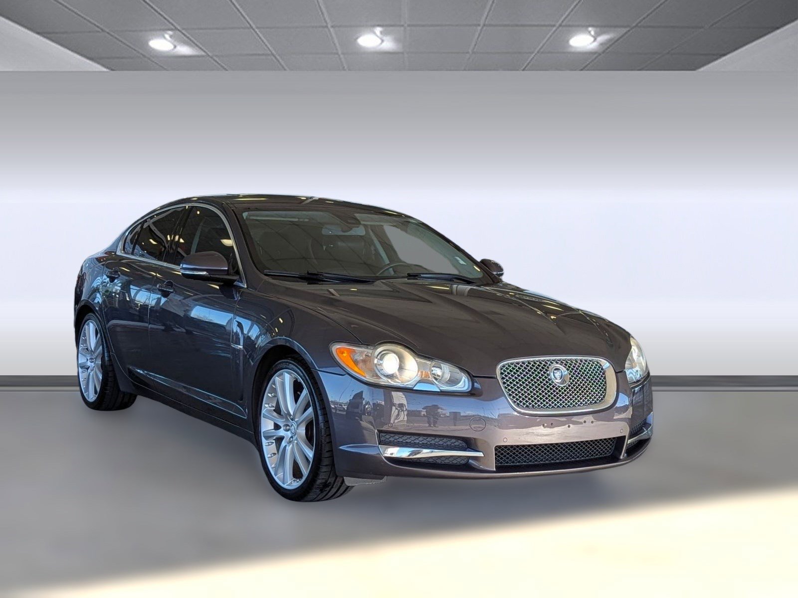 Used 2010 Jaguar XF Premium image 7