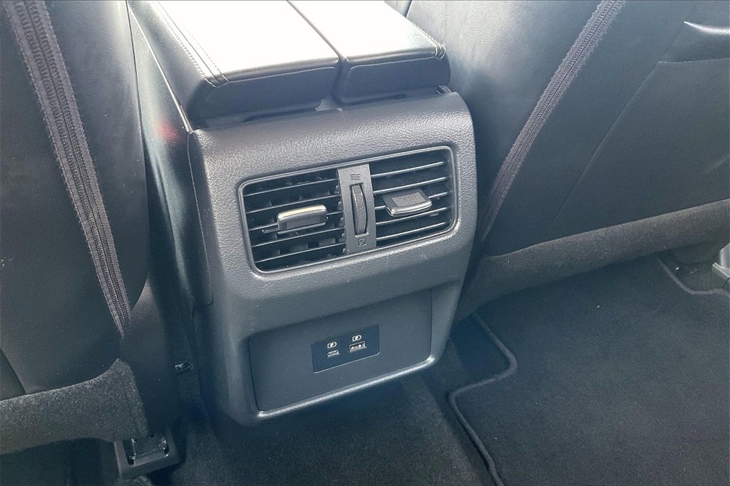 Used 2021 Nissan Rogue SV w/ Premium Package image 32