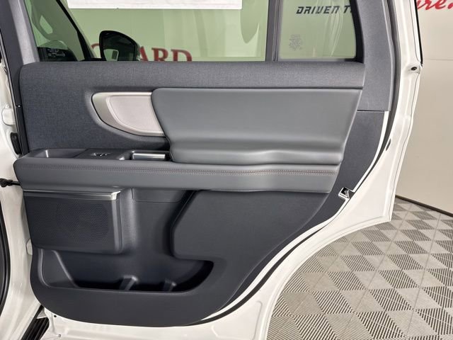 New 2025 Ford Expedition Active image 24