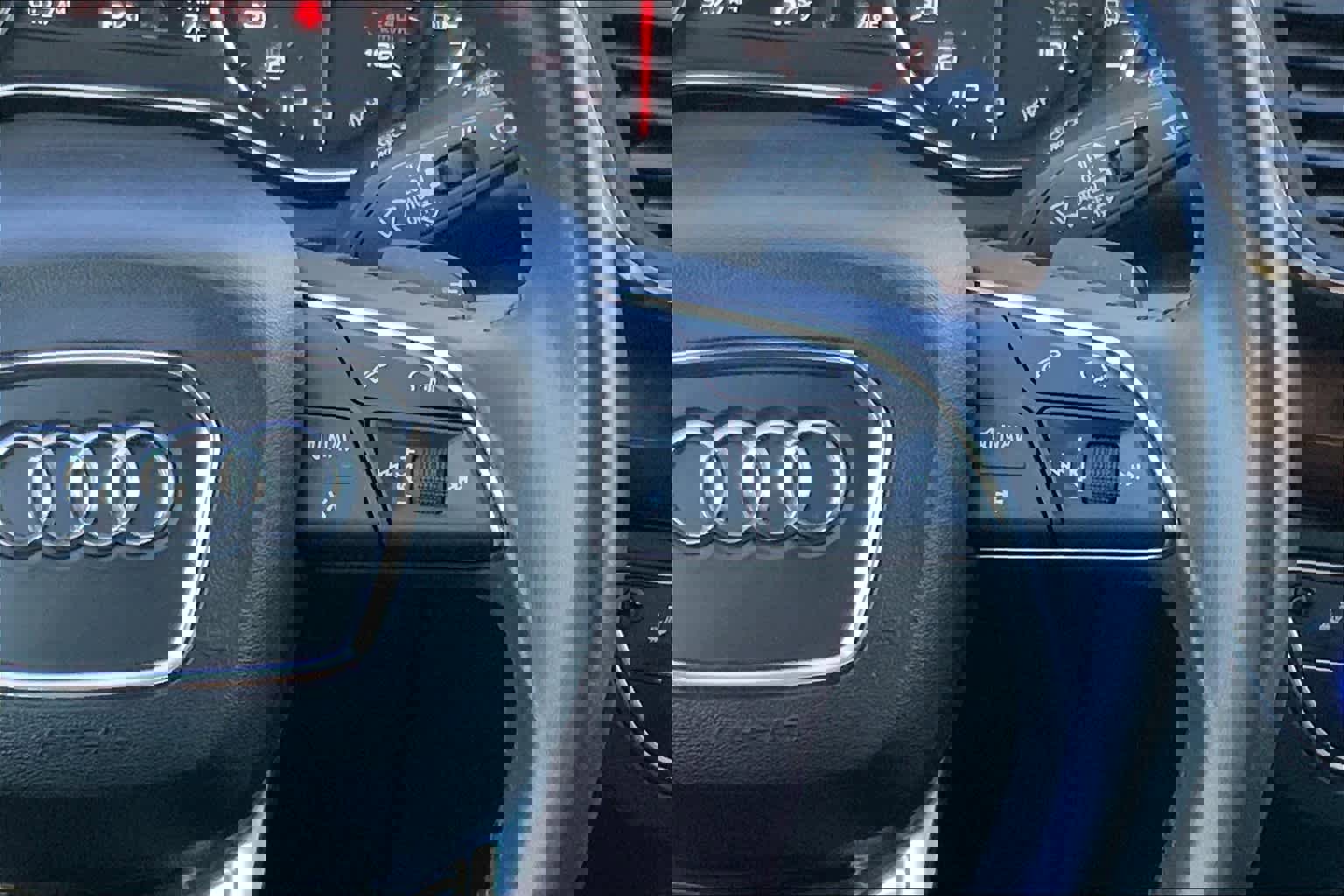 Used 2020 Audi Q5 2.0T Premium image 25