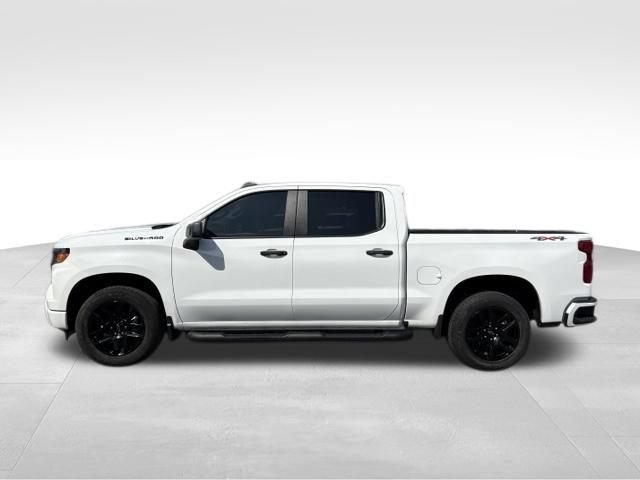 Used 2023 Chevrolet Silverado 1500 Custom w/ LPO, Dark Essentials Package AWD/4WD image 12
