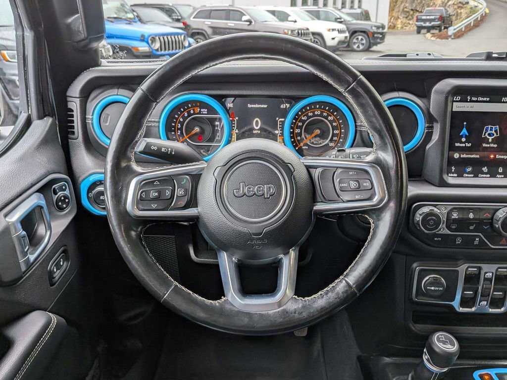 Used 2020 Jeep Wrangler Unlimited Sahara w/ Dual Top Group AWD/4WD image 14