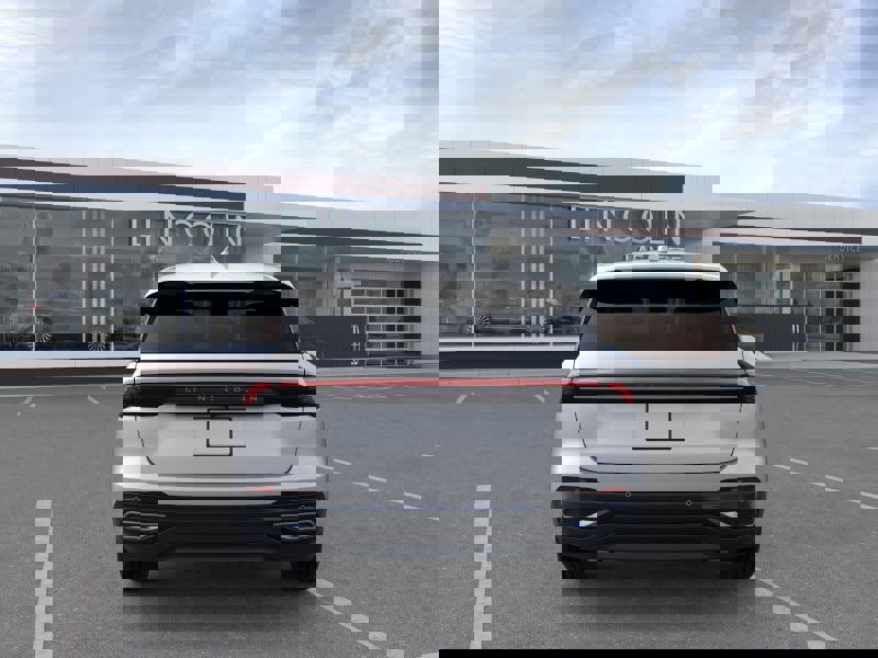 New 2026 Lincoln Nautilus Premier image 5