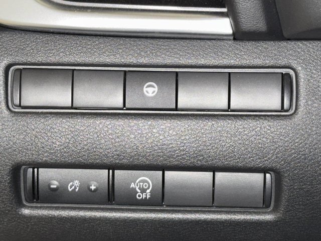 Used 2023 Nissan Rogue SV AWD/4WD image 17