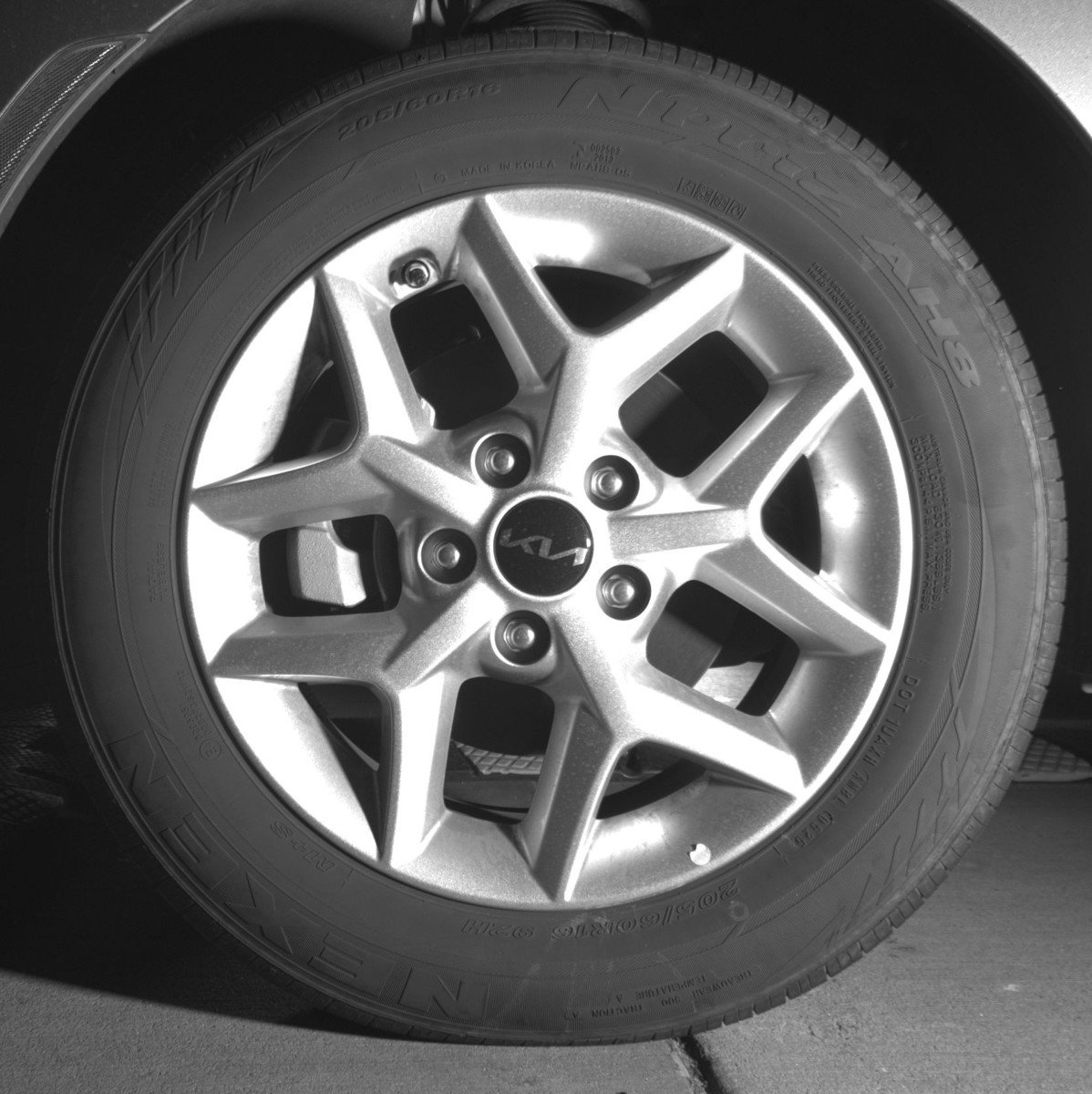 Used 2025 Kia Soul LX w/ LX Technology Package image 12