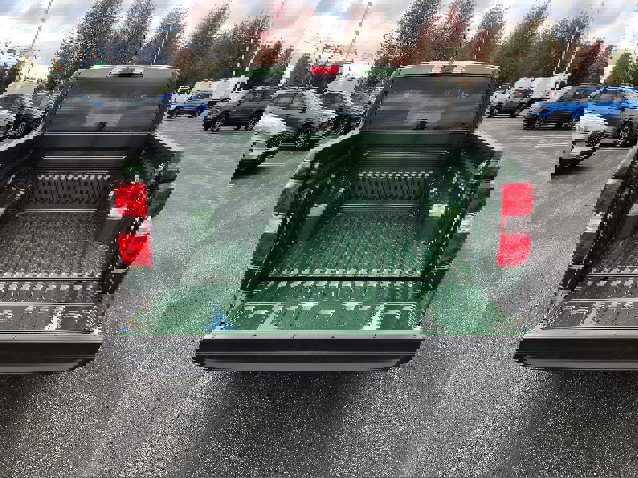 New 2025 Ford Maverick XLT w/ XLT Luxury Package image 9