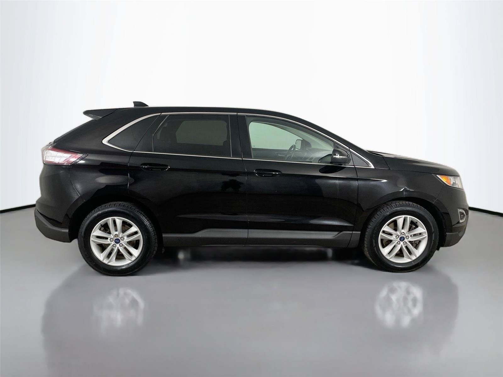 Used 2016 Ford Edge SEL w/ Class II Trailer Tow Package AWD/4WD image 16