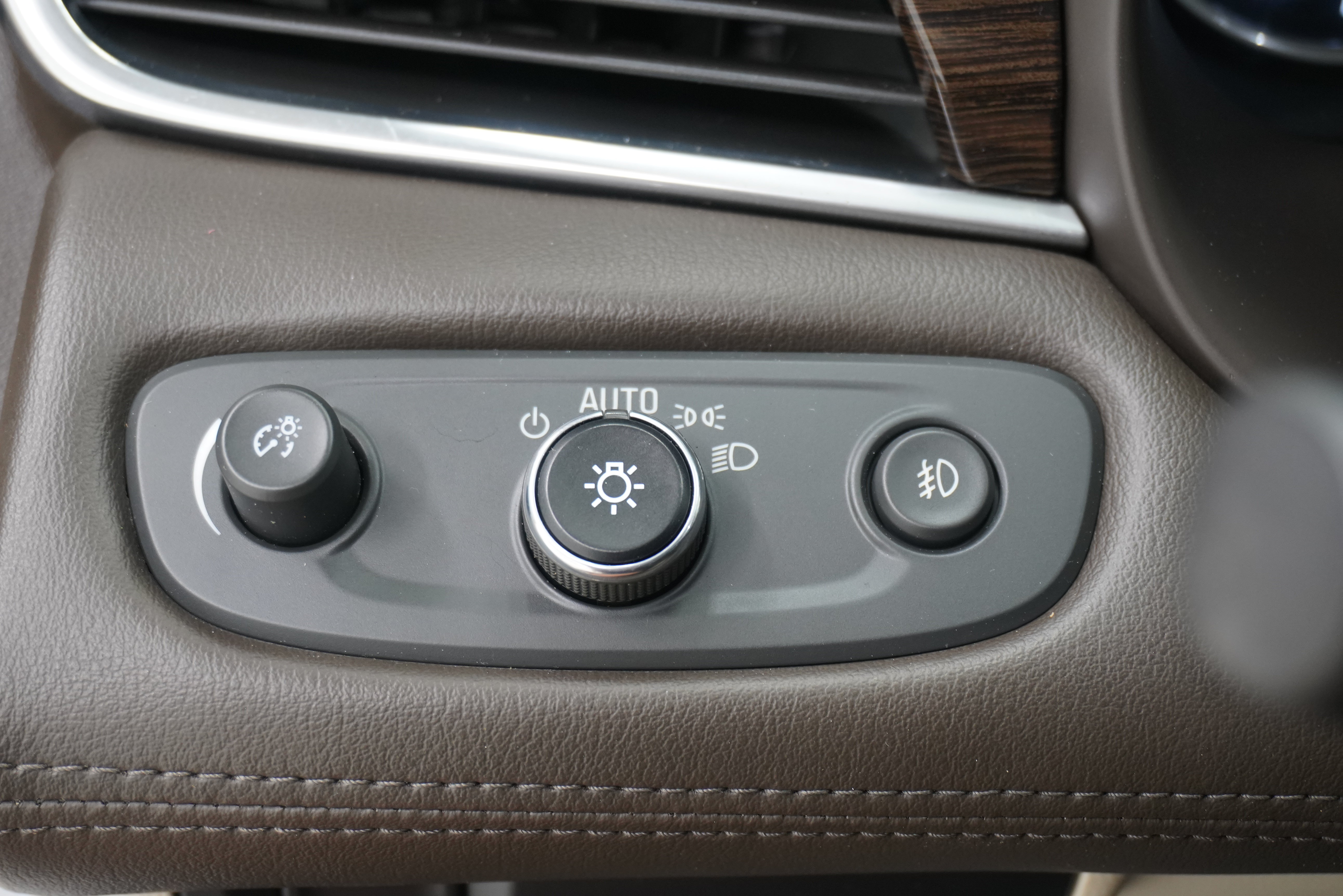 Used 2017 Buick LaCrosse Essence w/ Sights and Sounds Package FWD image 20