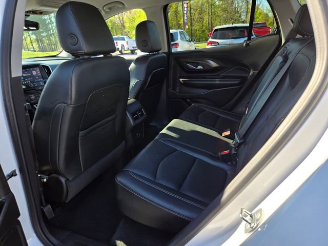 Used 2024 GMC Terrain SLT image 10