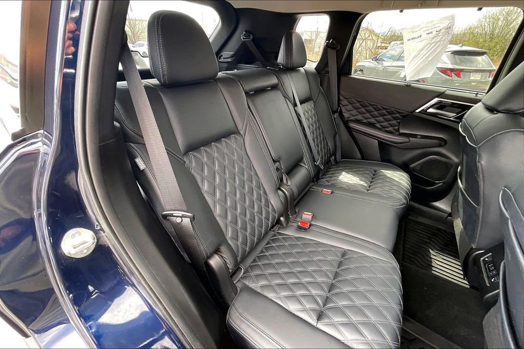 Used 2024 Mitsubishi Outlander SEL image 25
