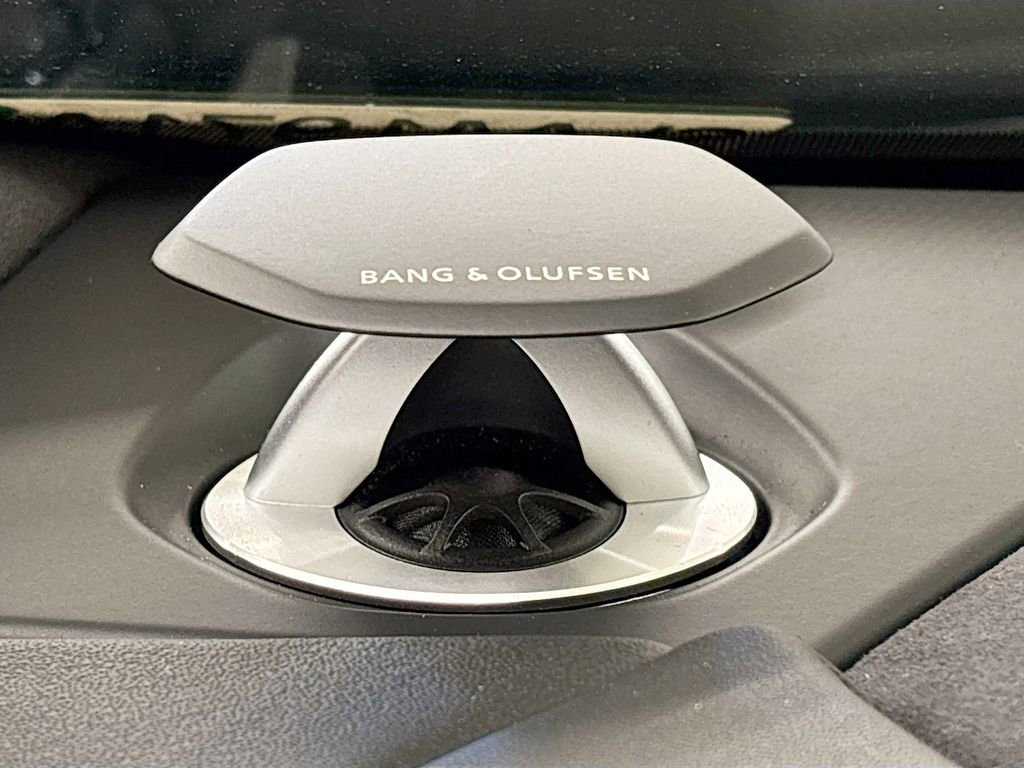 Used 2022 Lamborghini Urus image 25