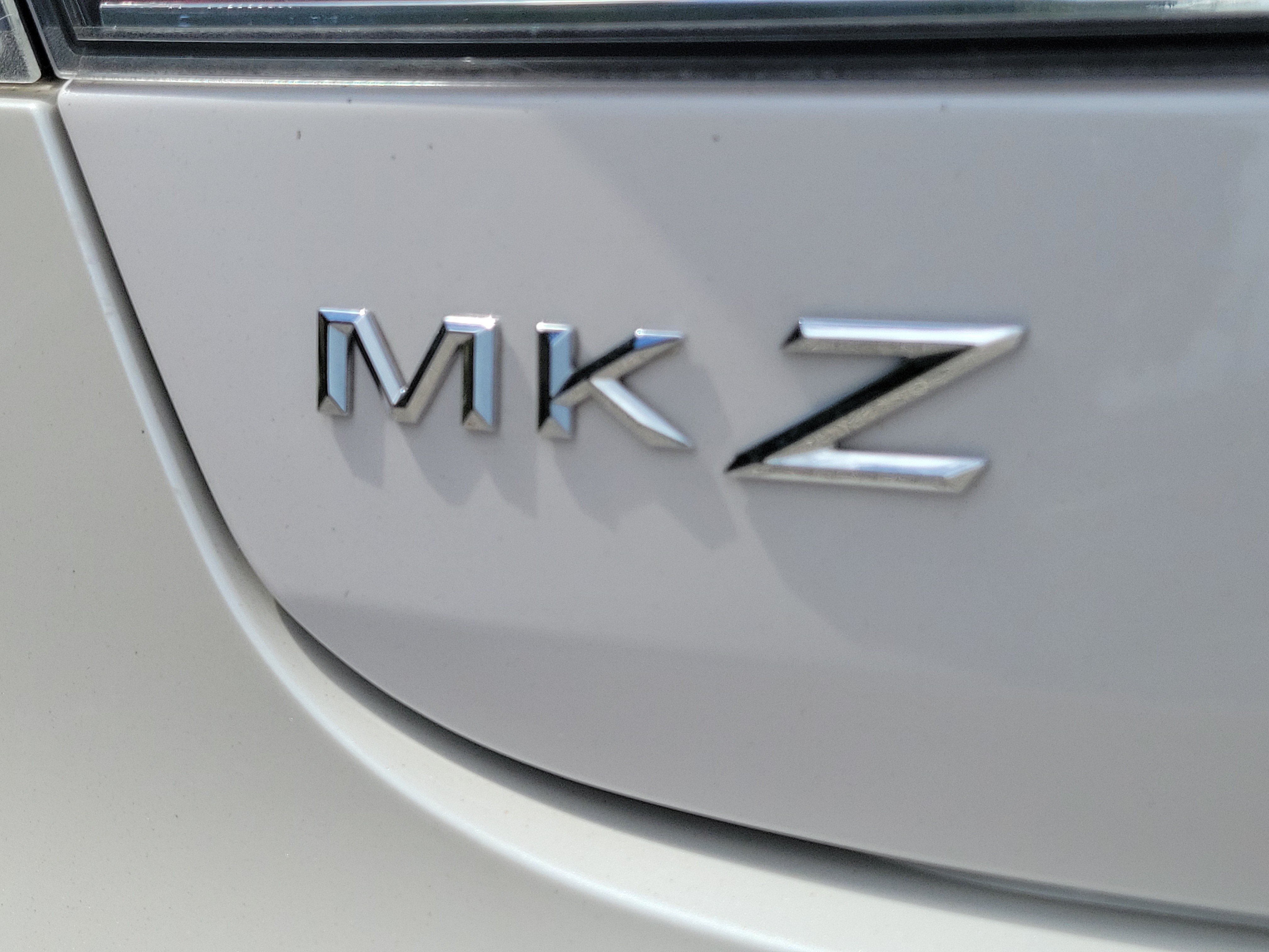 Used 2020 Lincoln MKZ FWD image 29