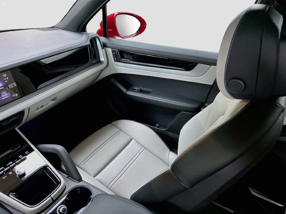 New 2026 Porsche Cayenne S AWD/4WD image 26