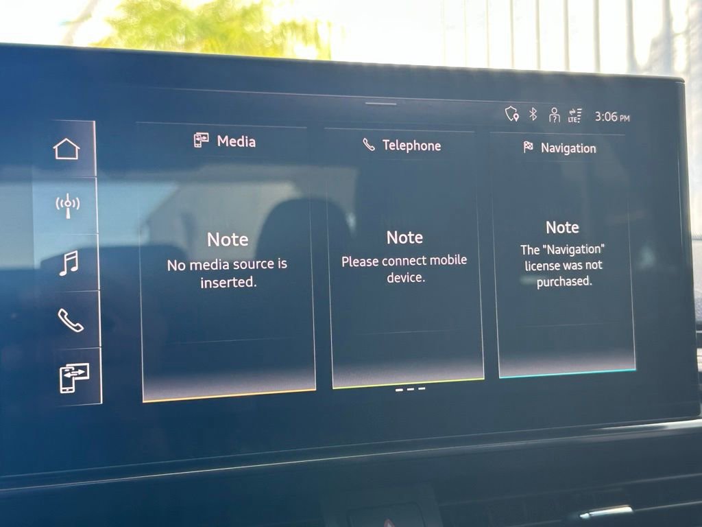 Used 2023 Audi A4 2.0T Premium w/ Convenience Package image 15