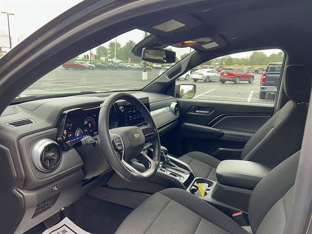 Used 2024 Chevrolet Colorado LT w/ LT Convenience Package II AWD/4WD image 12