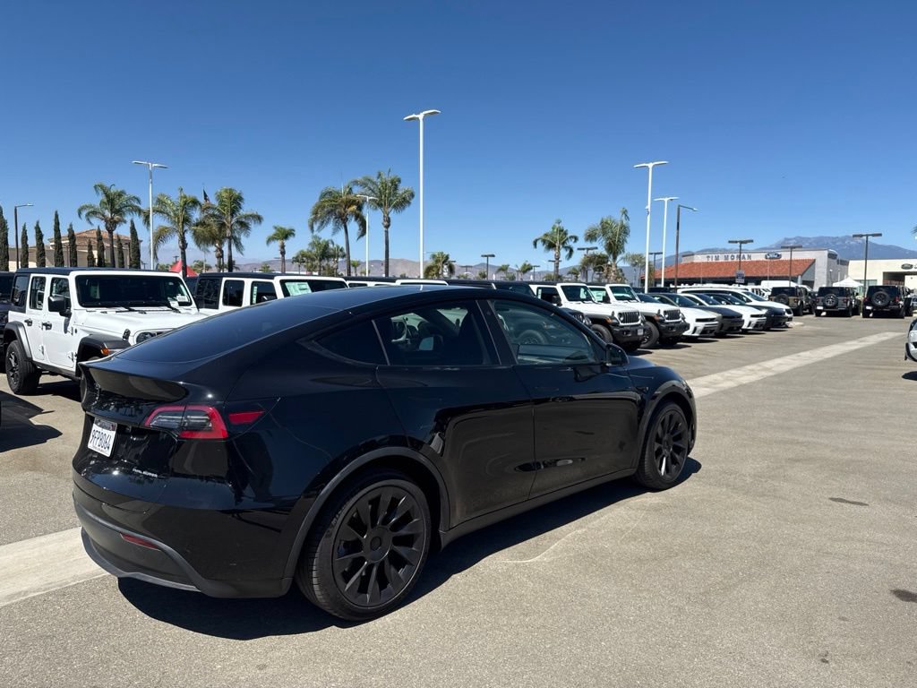 Used 2023 Tesla Model Y Long Range AWD/4WD image 8