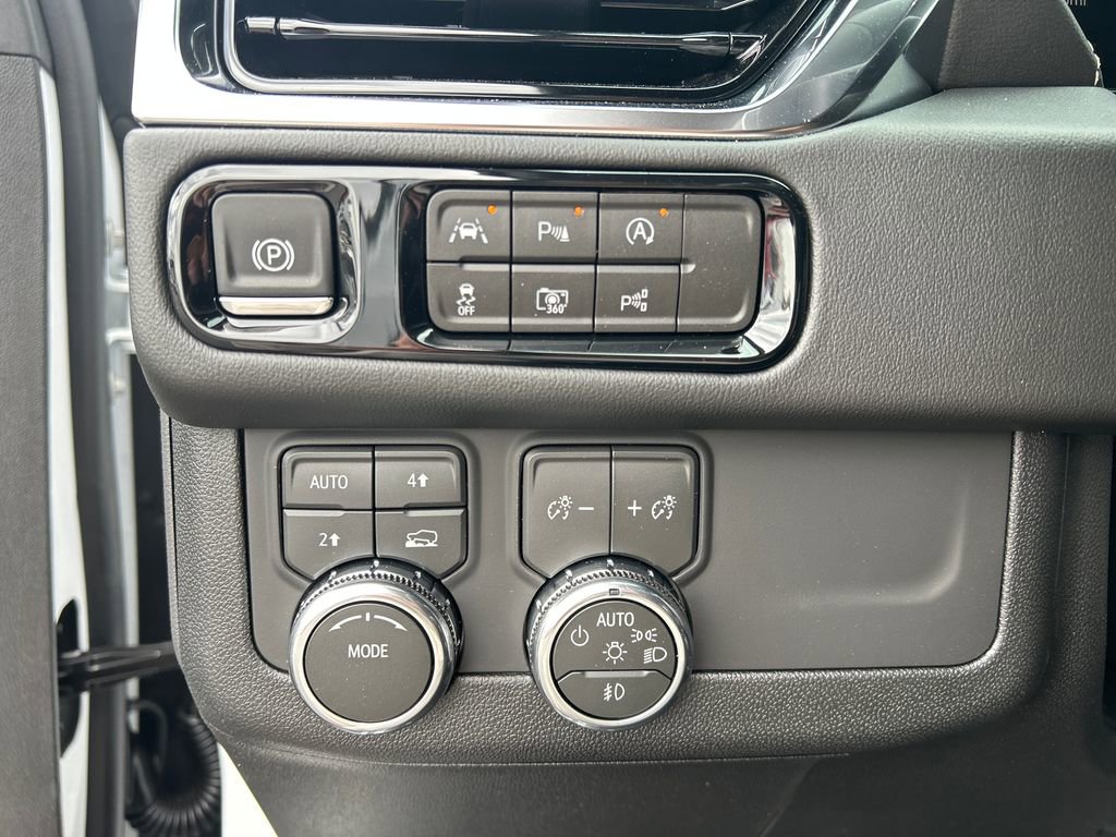 New 2026 GMC Yukon Elevation w/ LPO, Floor Liner Package AWD/4WD image 18