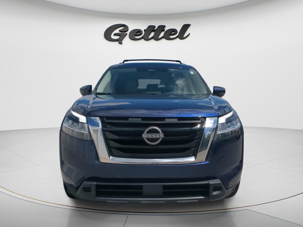 Certified 2022 Nissan Pathfinder SV FWD image 2