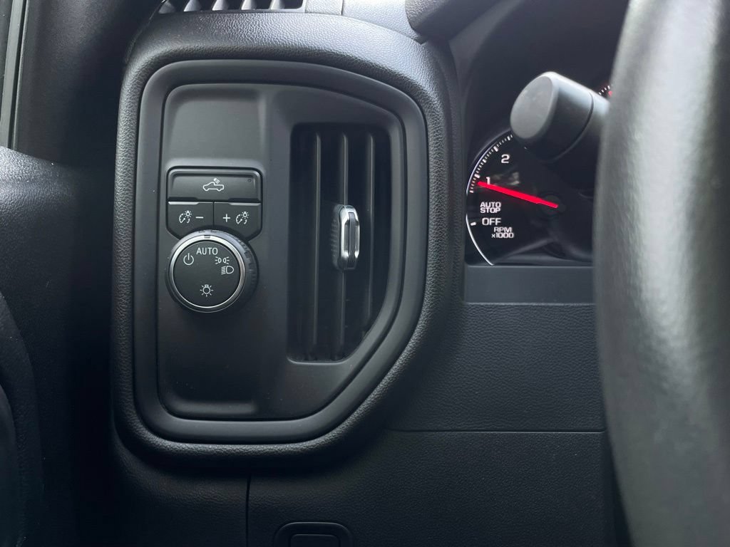 Used 2022 Chevrolet Silverado 1500 Custom RWD image 13
