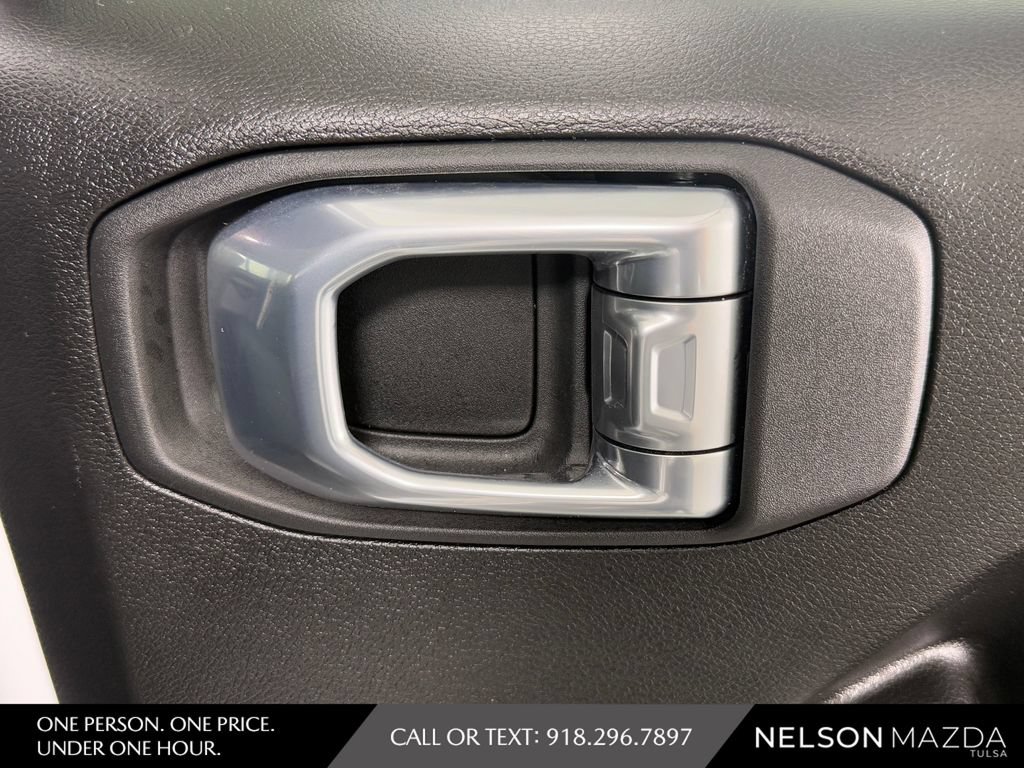 Used 2024 Jeep Wrangler Unlimited Sport AWD/4WD image 38