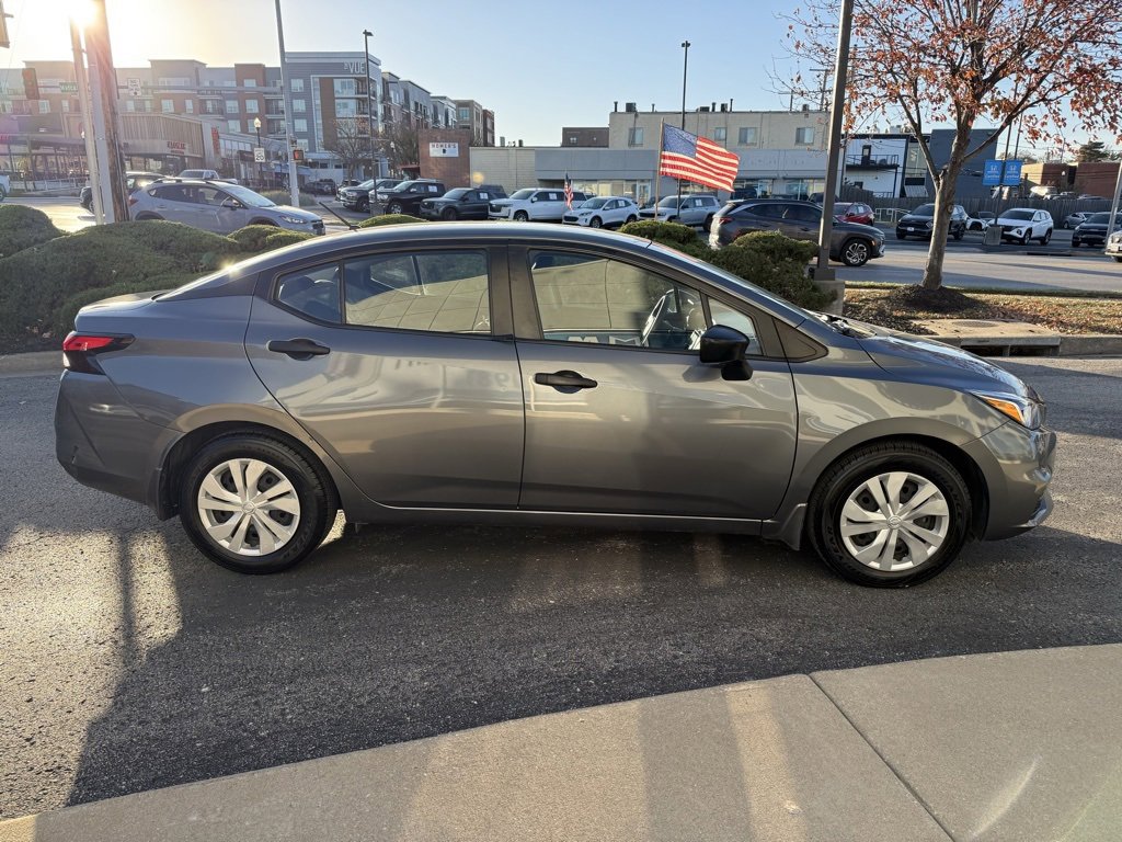 Used 2021 Nissan Versa S image 4