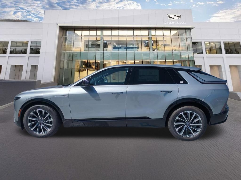 New 2026 Cadillac Lyriq Sport AWD/4WD image 5