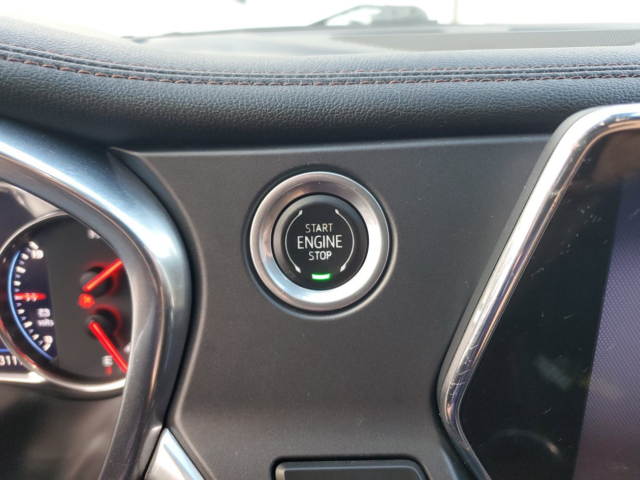 Used 2019 Chevrolet Blazer Premier w/ Sun and Wheels Package FWD image 24