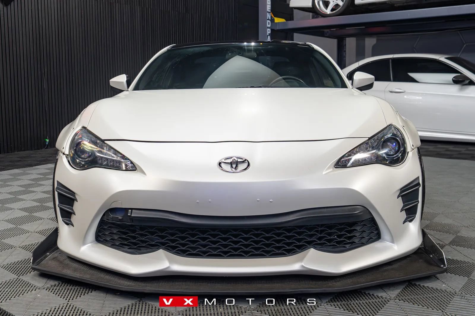 Used 2017 Toyota 86 image 3