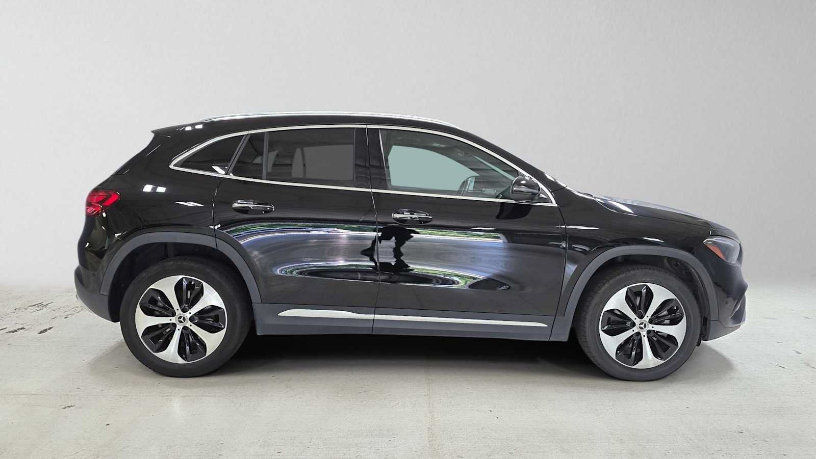 Used 2025 Mercedes-Benz GLA 250 image 33