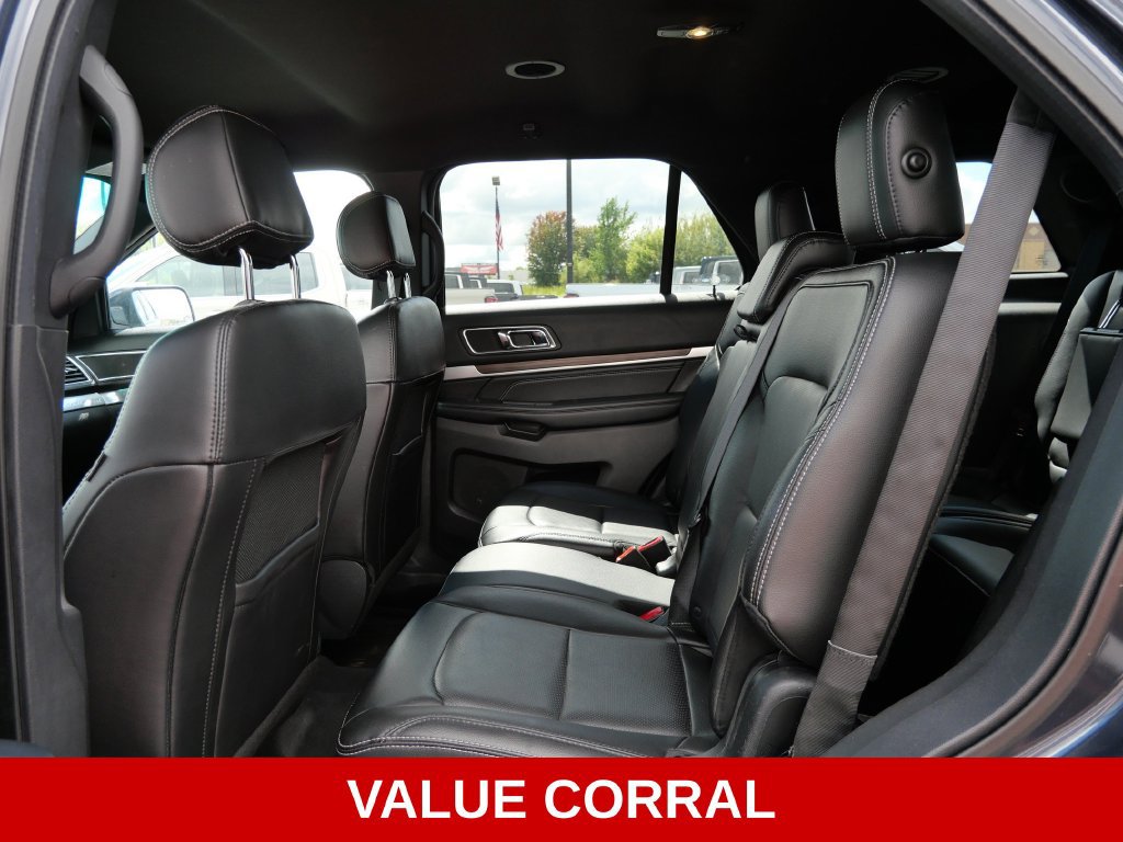 Used 2017 Ford Explorer Limited w/ Equipment Group 301A AWD/4WD image 16