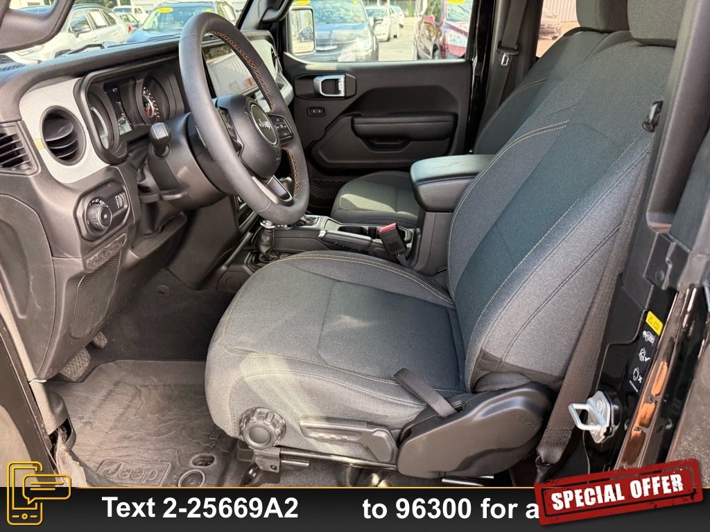 Used 2024 Jeep Wrangler Sport S image 13