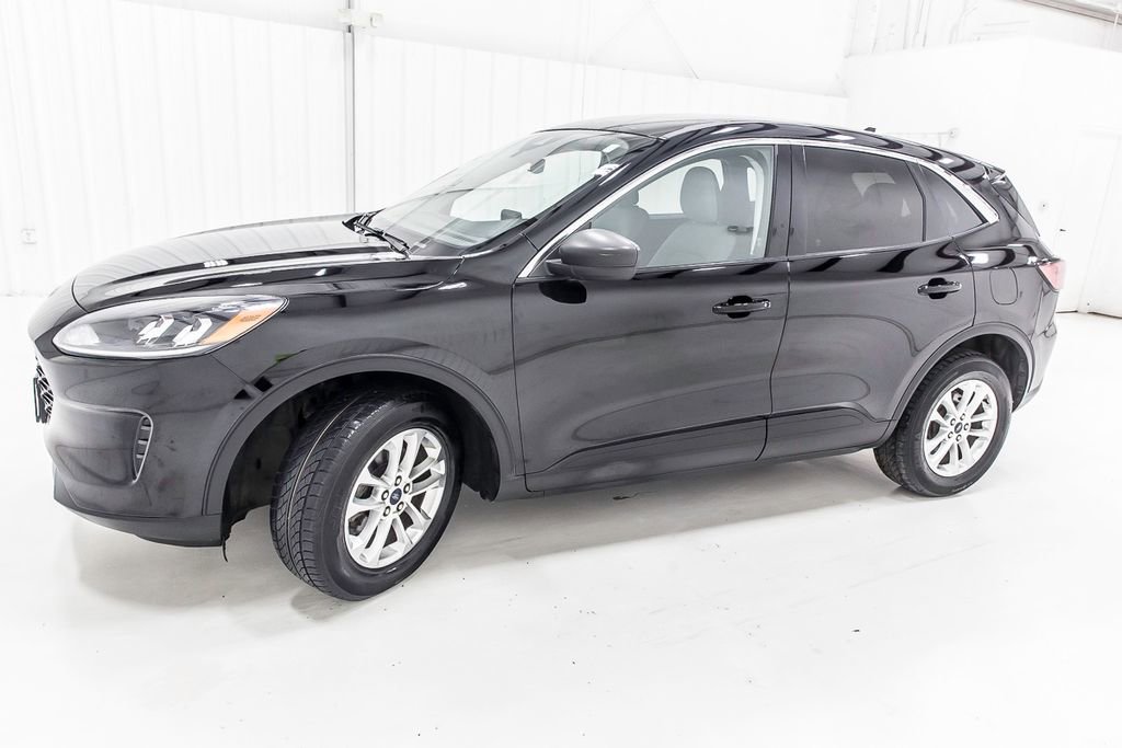 Used 2022 Ford Escape SE w/ Convenience Package AWD/4WD image 3
