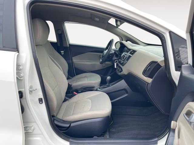Used 2014 Kia Rio LX FWD image 15
