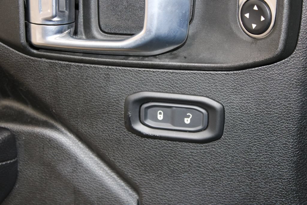 Used 2023 Jeep Wrangler Unlimited Sport AWD/4WD image 26
